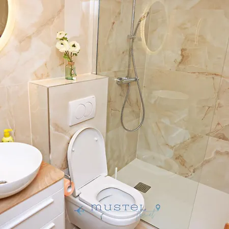 Appartement In Biograd *